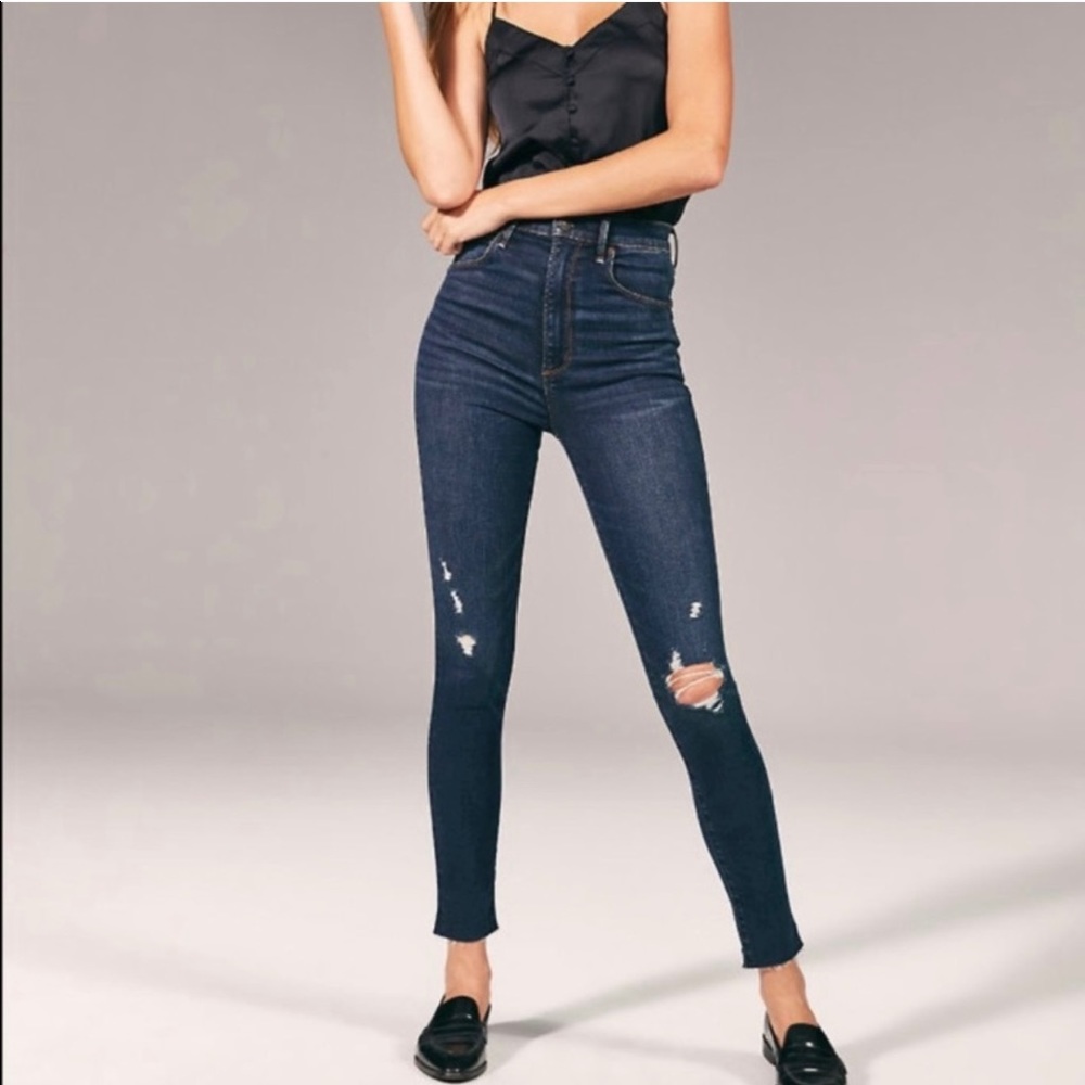 Abercrombie & Fitch Ultra High Rise Distressed Indigo Skinny Jeans Size 27 NWT